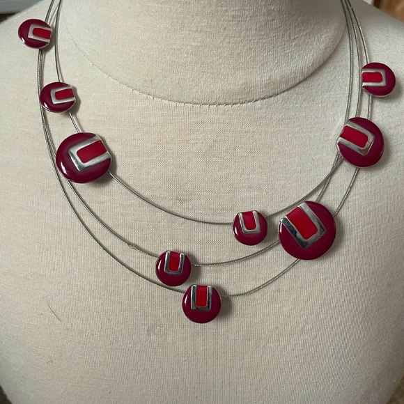 Pink and red necklace - Picture 1 of 4